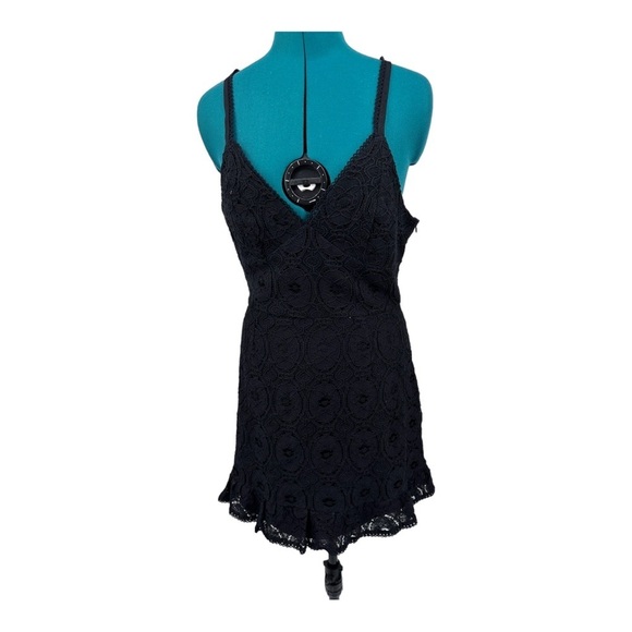 Betsey Johnson LACE SHORT FIT & FLARE DRESS NWOT - Picture 4 of 8